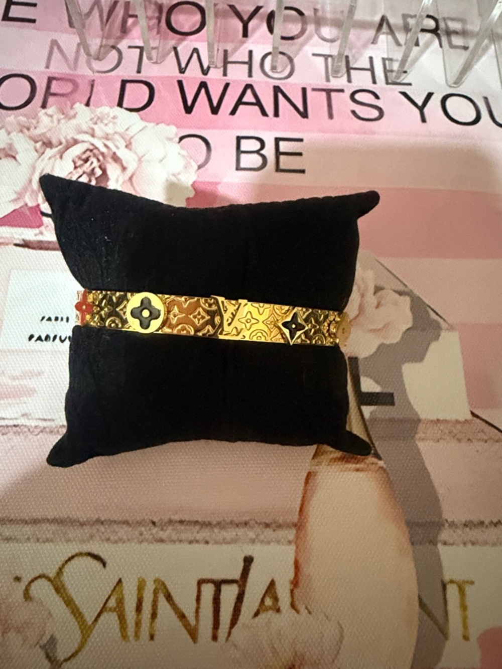 18k gold plated  stainless steel Gold Floral Women's Bracelet -